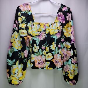 Floral Who What Wrar Top Size Small